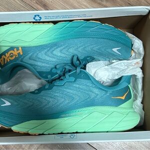 Hoka Arahi 6 Men’s Size 10D New in Box Blue Orange Green